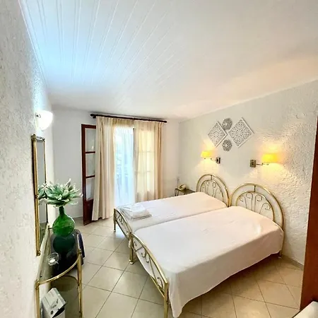 Apartment Kommeno Bay