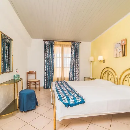 Kommeno Bay Limni (Corfu)