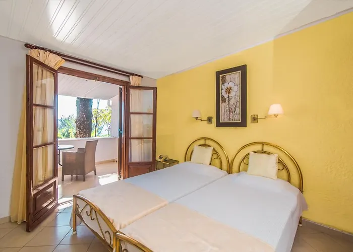 Kommeno Bay Limni (Corfu)