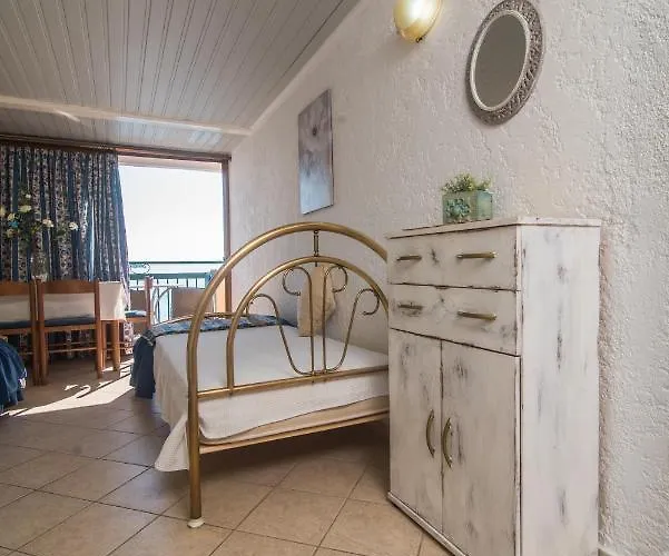 Kommeno Bay * Limni (Corfu)